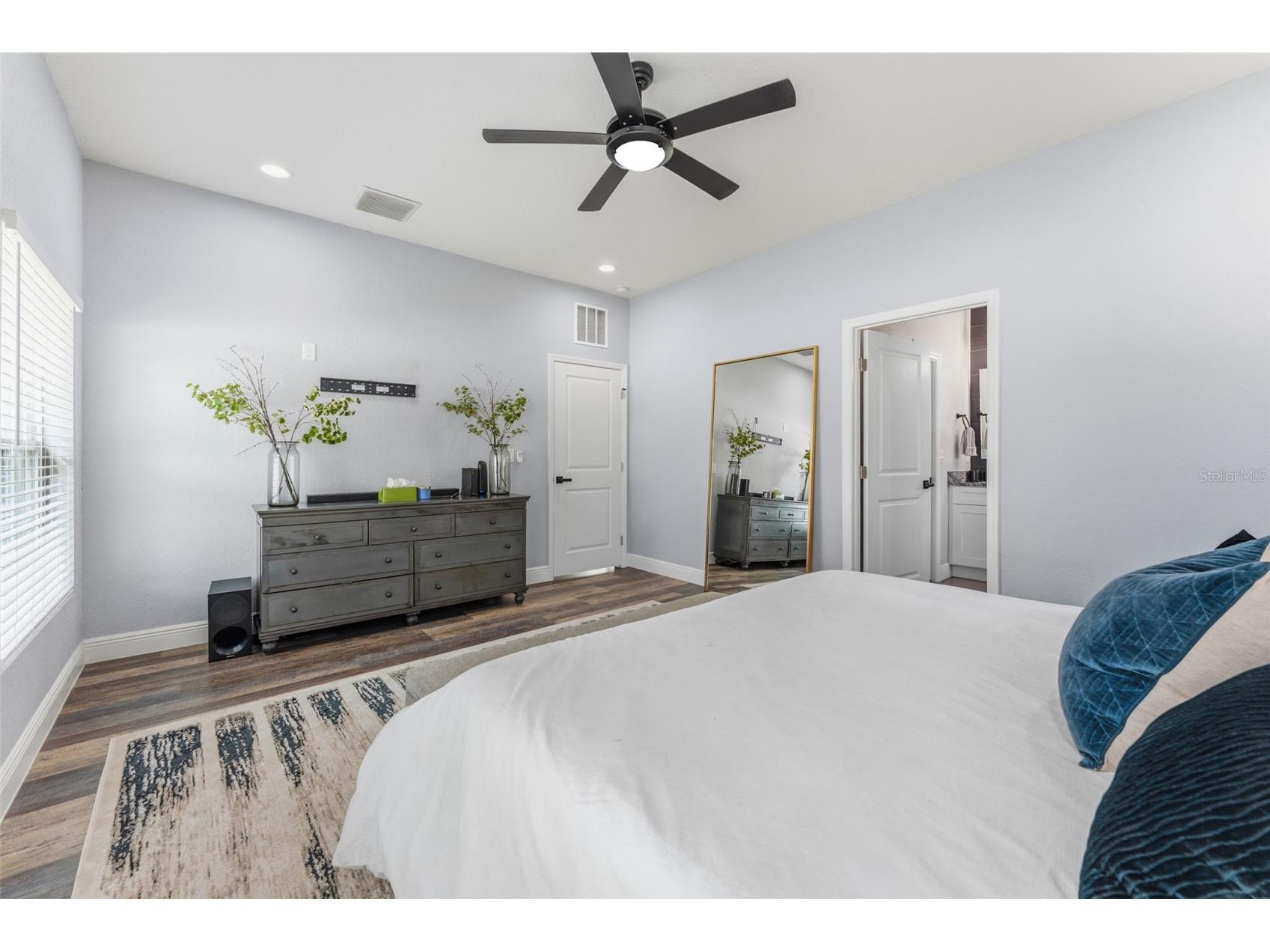 1612 E 97th Avenue Tampa FL 33612 TB8507187 image28