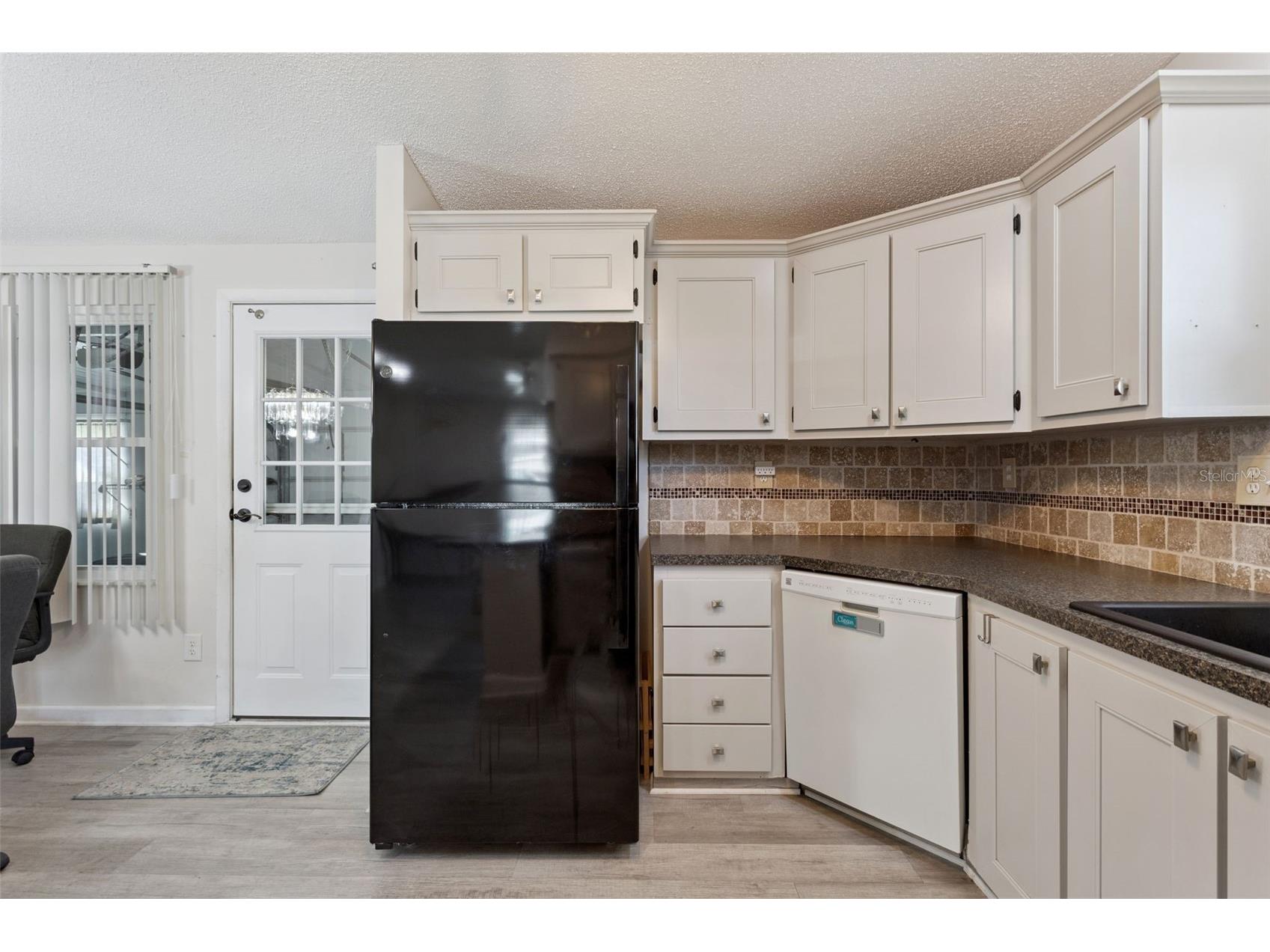 1612 E Schwartz Boulevard Lady Lake FL 32159 O6376526 image7