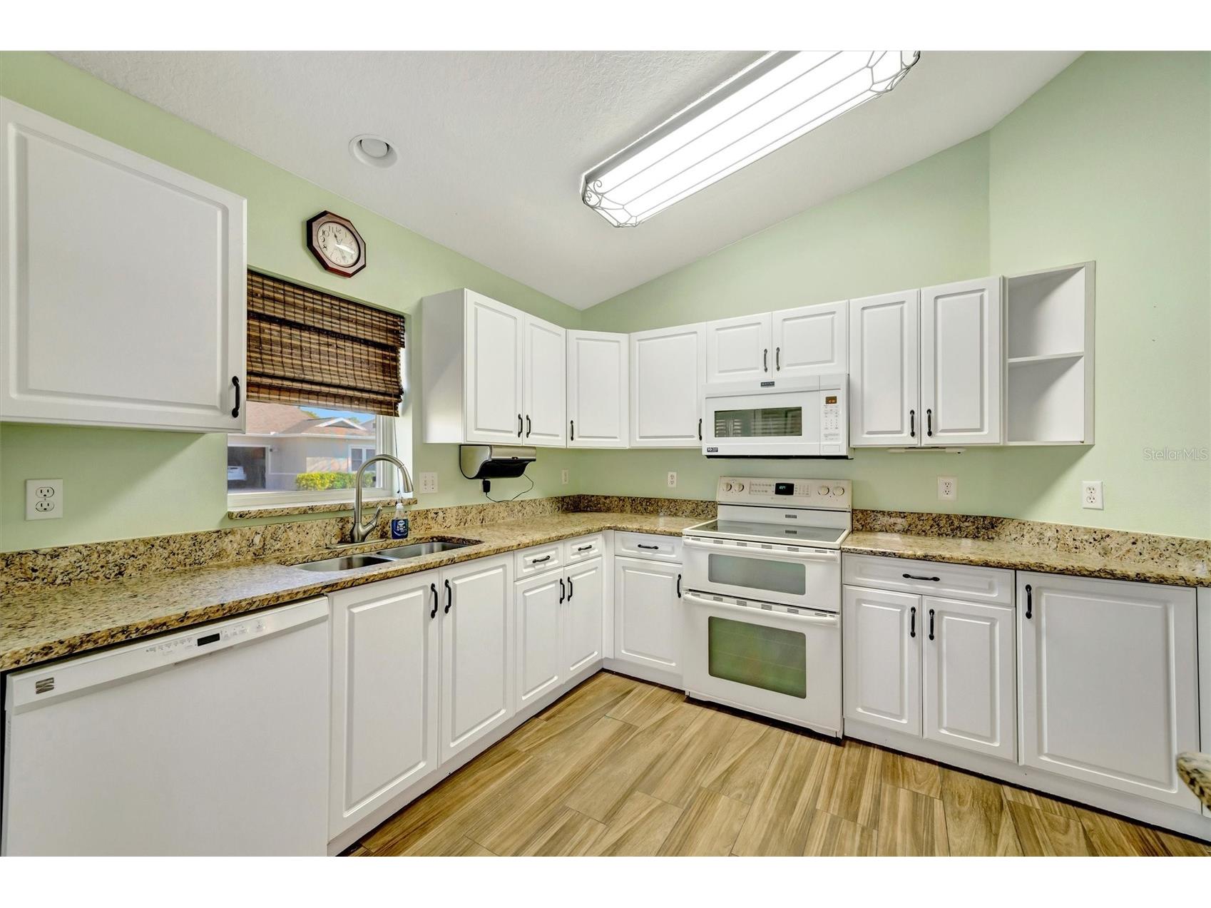 1612 Fairway Oaks Drive Palmetto FL 34221 A4677100 image25