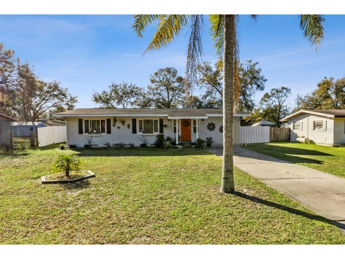 1612 Palm Avenue Deland FL 32724 V4934817 image1