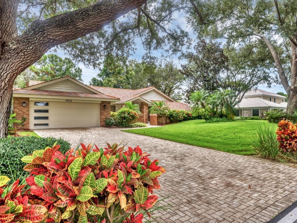 1612 Pine Harrier Circle Sarasota FL 34231 A4663435 image2