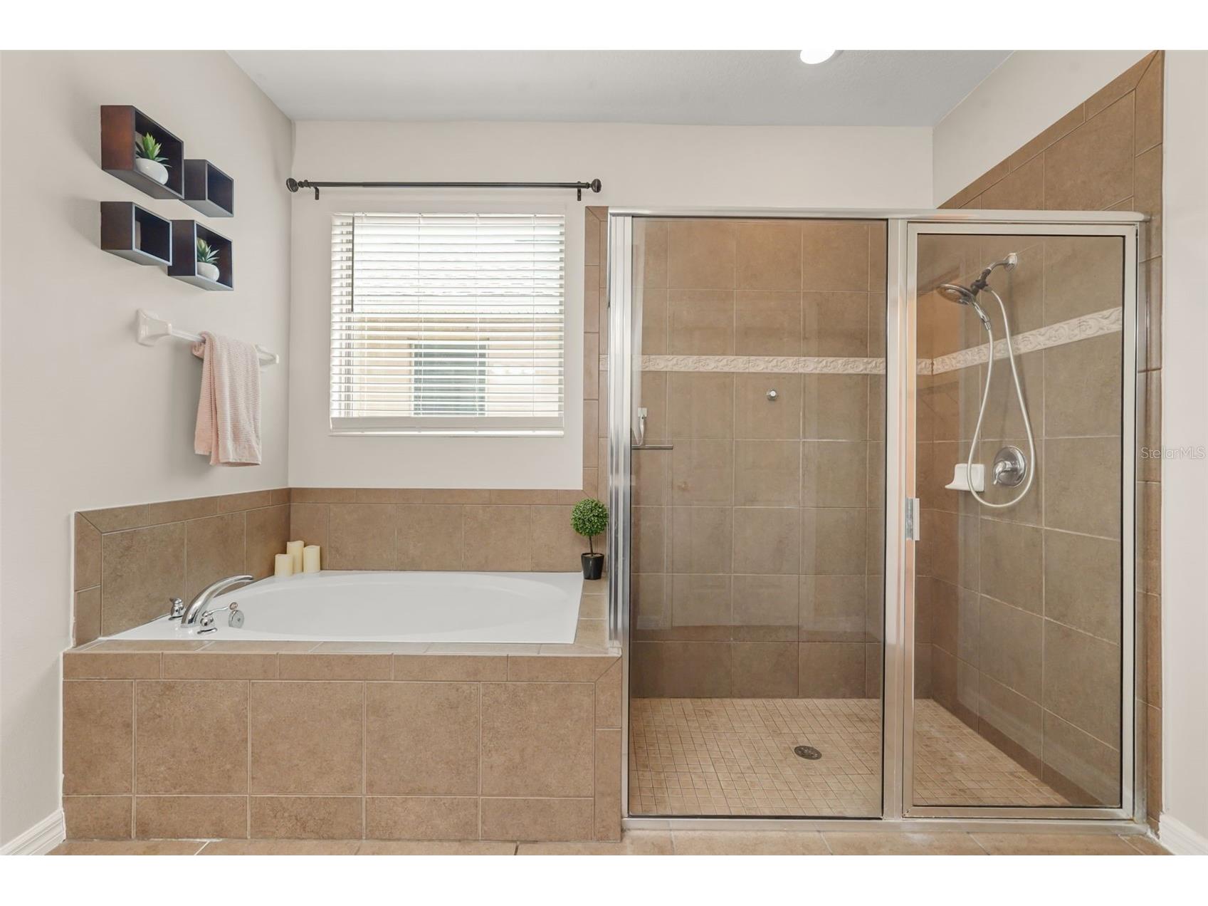 1612 Pine Marsh Loop Saint Cloud FL 34771 P4939289 image31