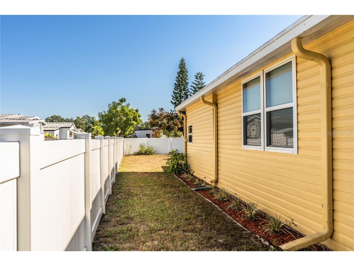 1612 Spring Drive Lakeland FL 33801 L4957313 image35