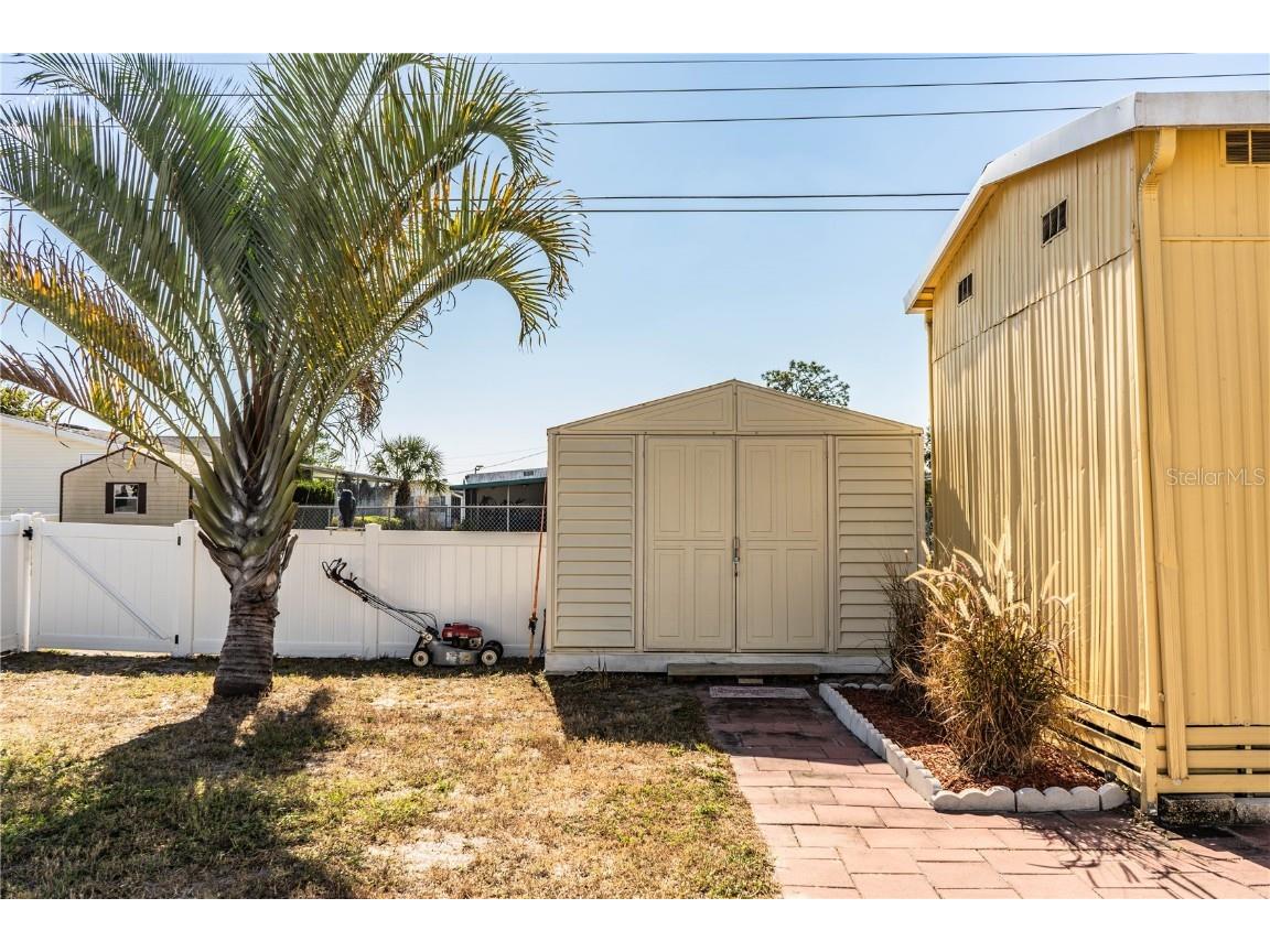 1612 Spring Drive Lakeland FL 33801 L4957313 image37