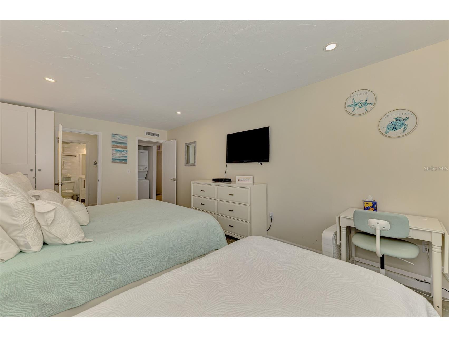 1612 Stickney Point Road #1612-1 Sarasota FL 34231 A4688336 image23