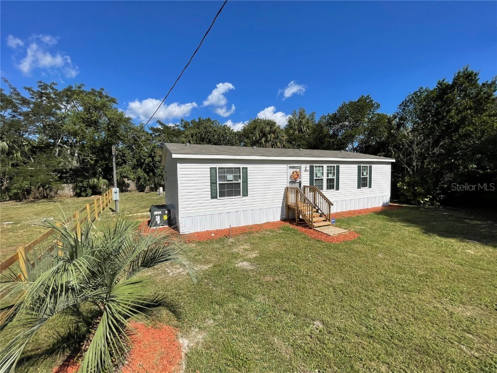 16121 Eustis Place Umatilla FL 32784 O6147339 image1