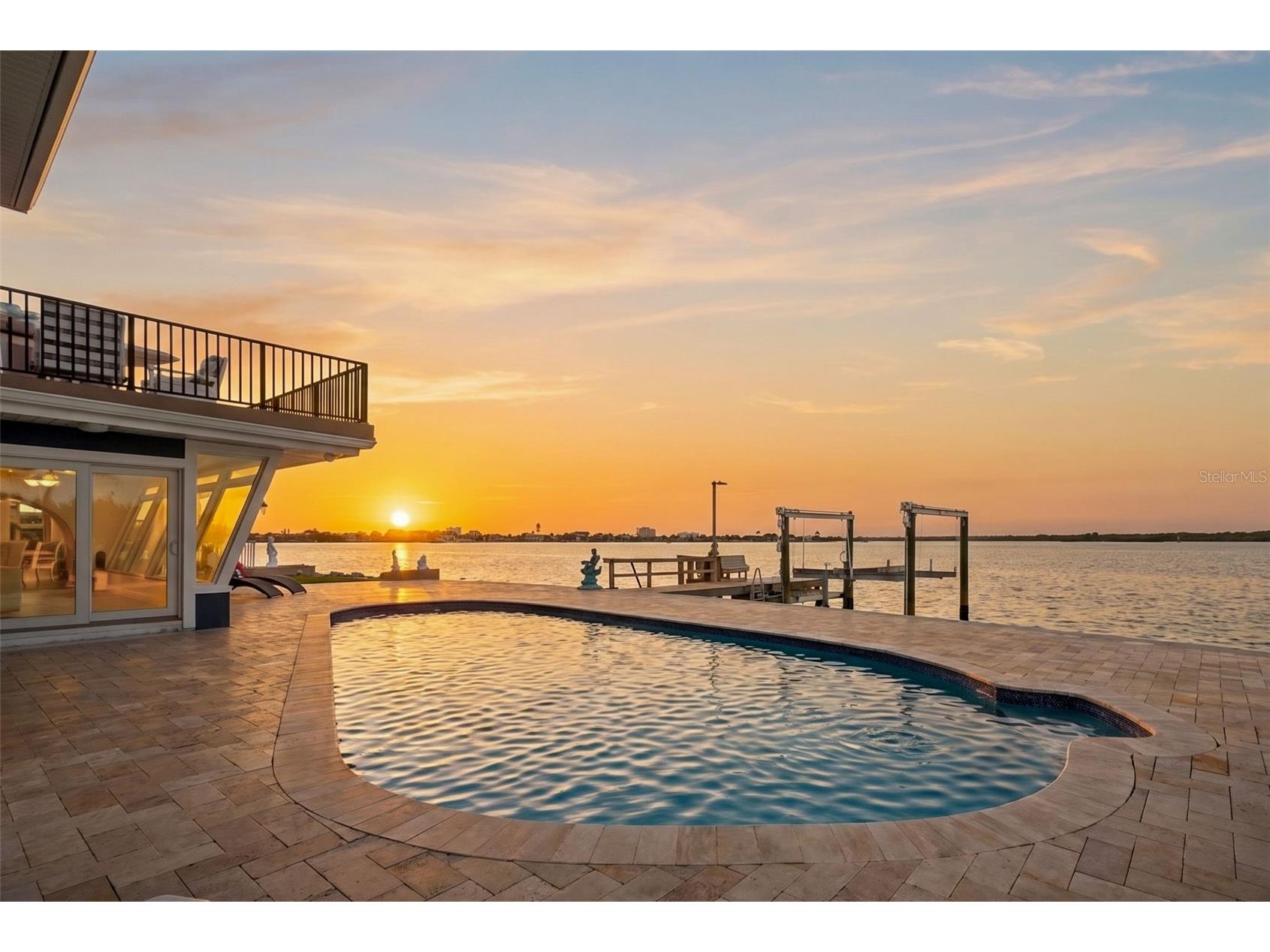 16123 6th Street E Redington Beach FL 33708 TB8487605 image1