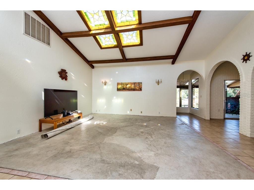 16123 E Lake Burrell Drive Lutz FL 33549 TB8476359 image3