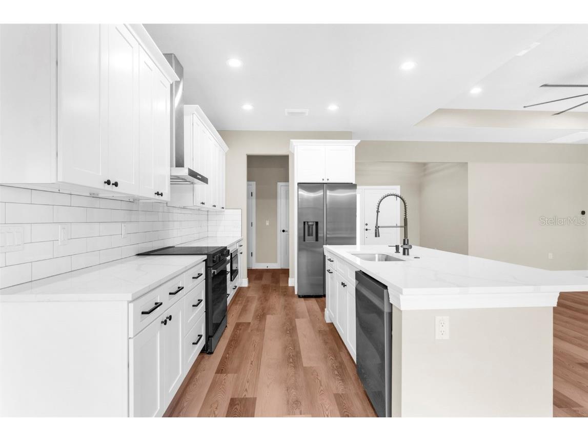 16123 Penn State Road Weeki Wachee FL 34614 W7876210 image15