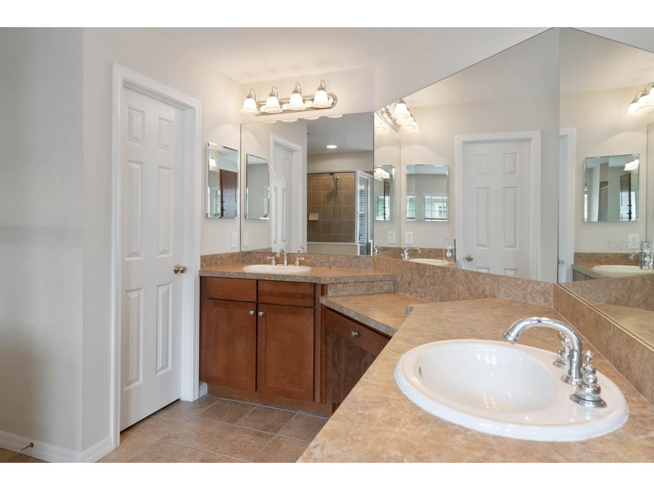 16126 Bridgecrossing Drive Lithia FL 33547 TB8514720 image20