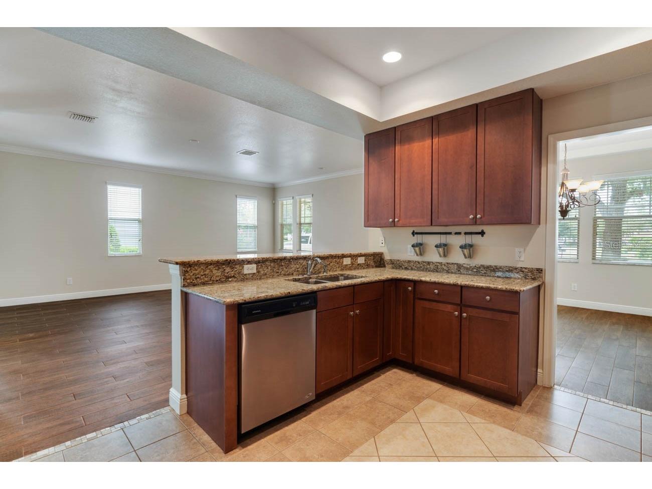 16126 Bridgecrossing Drive Lithia FL 33547 TB8514720 image4