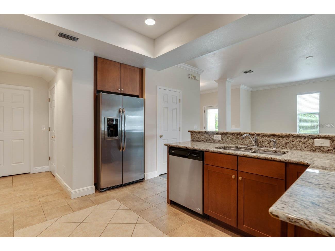 16126 Bridgecrossing Drive Lithia FL 33547 TB8514720 image6