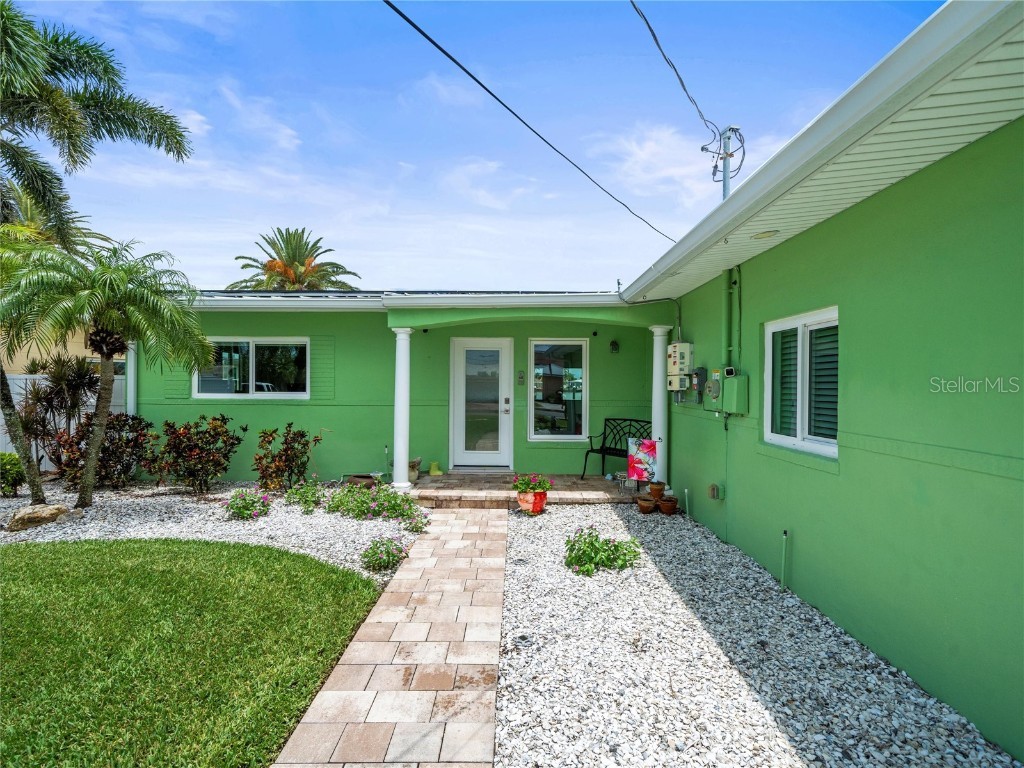 16129 4th Street E Redington Beach FL 33708 TB8452580 image10