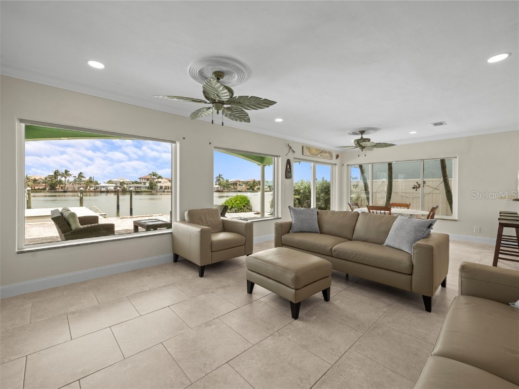 16129 4th Street E Redington Beach FL 33708 TB8452580 image17