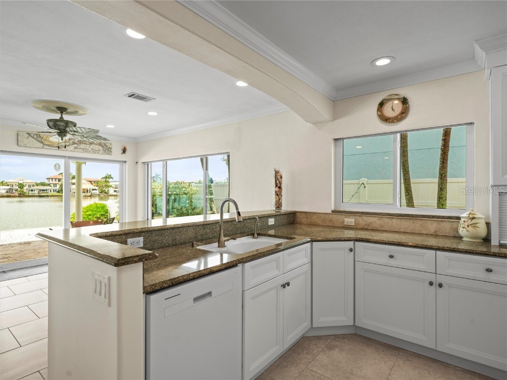 16129 4th Street E Redington Beach FL 33708 TB8452580 image22