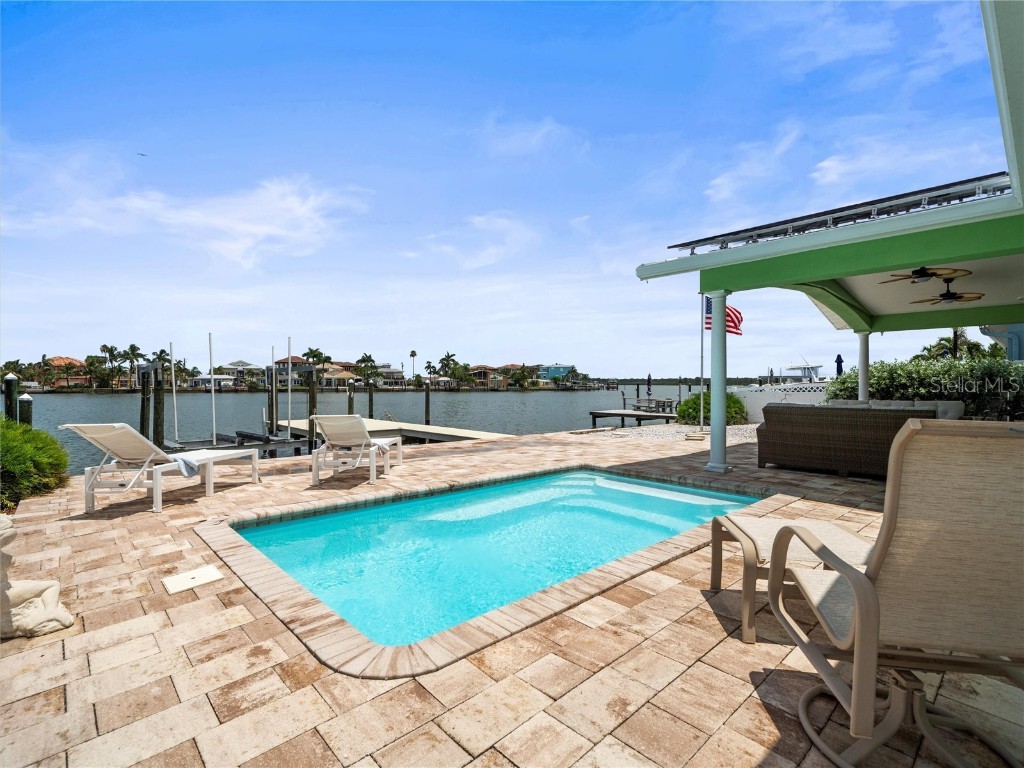 16129 4th Street E Redington Beach FL 33708 TB8452580 image3