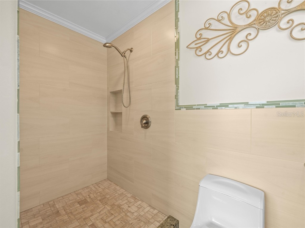 16129 4th Street E Redington Beach FL 33708 TB8452580 image36