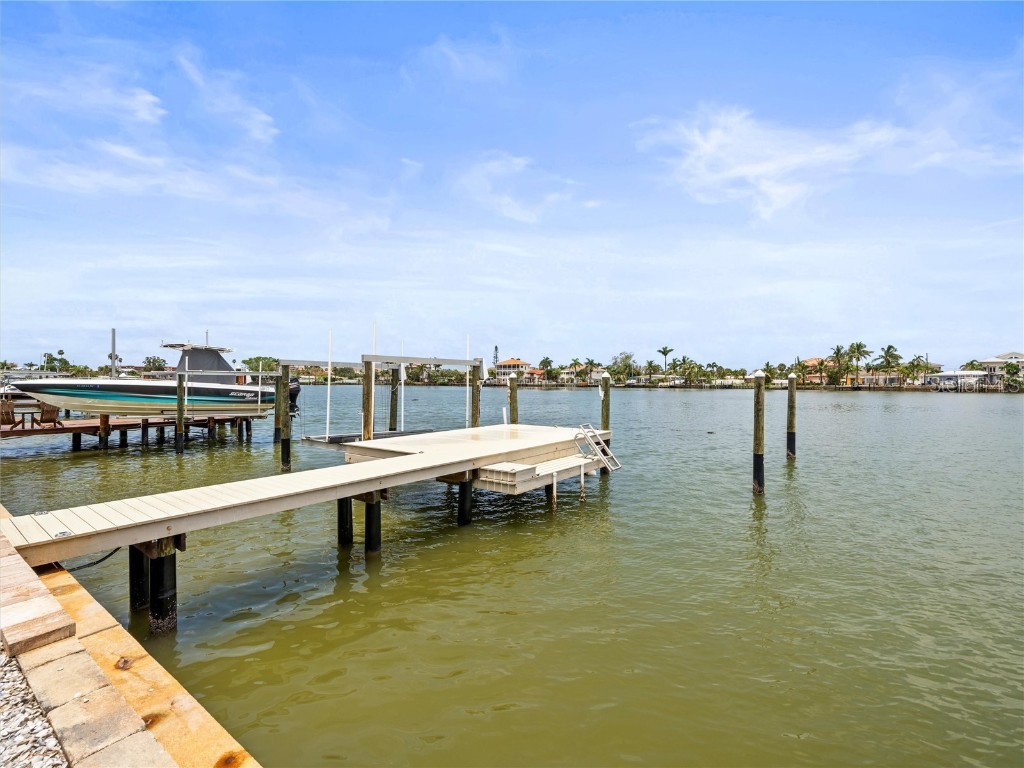 16129 4th Street E Redington Beach FL 33708 TB8452580 image50