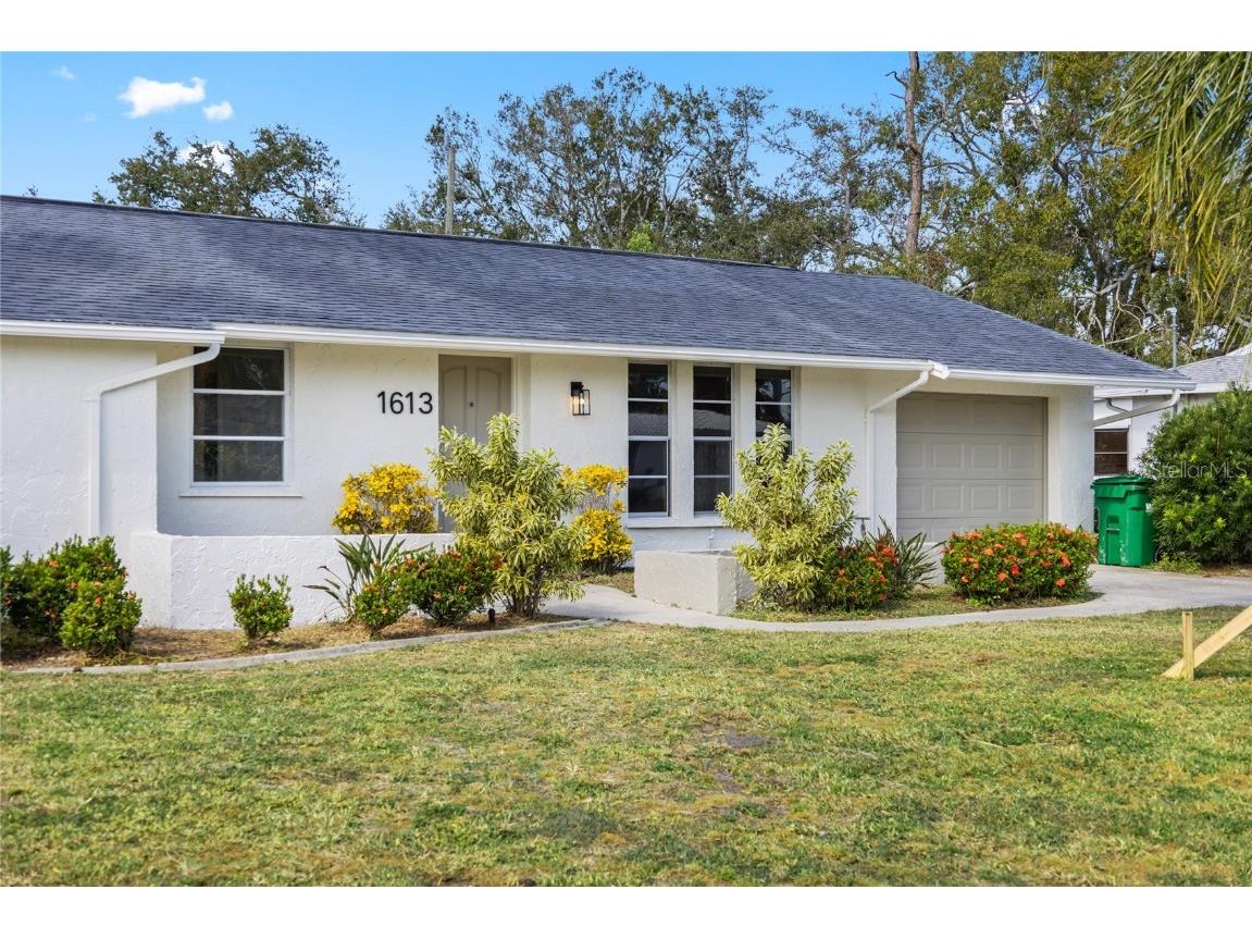 1613 Abscott Street Port Charlotte FL 33952 D6133149 image1