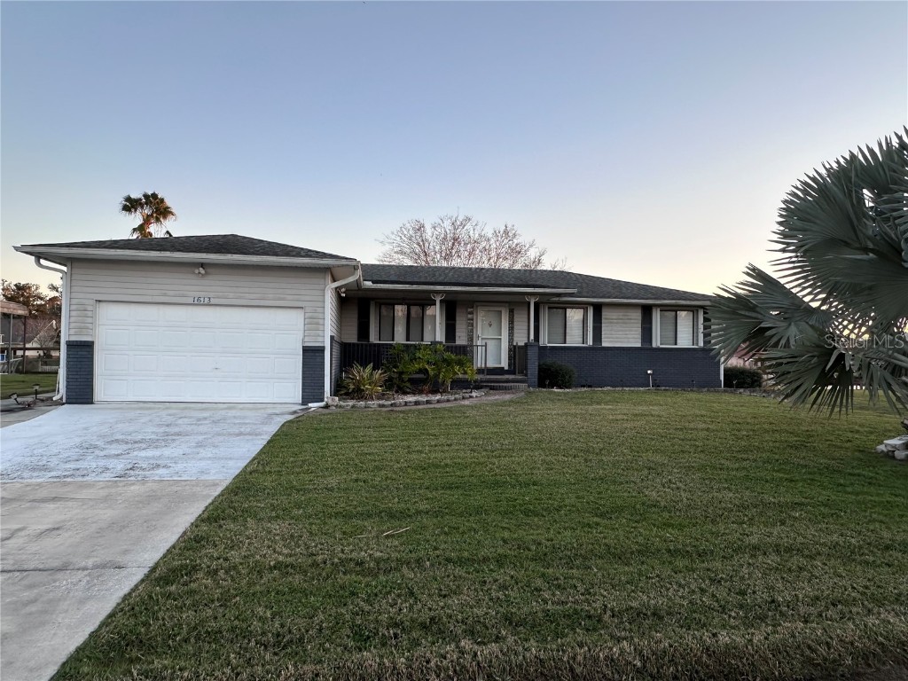 1613 Juno Trail Astor FL 32102 V4934495 image1