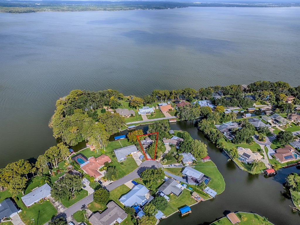1613 Orange Avenue Tavares FL 32778 - CHAIN OF LAKES LAKE EUSTIS G5103005 image1