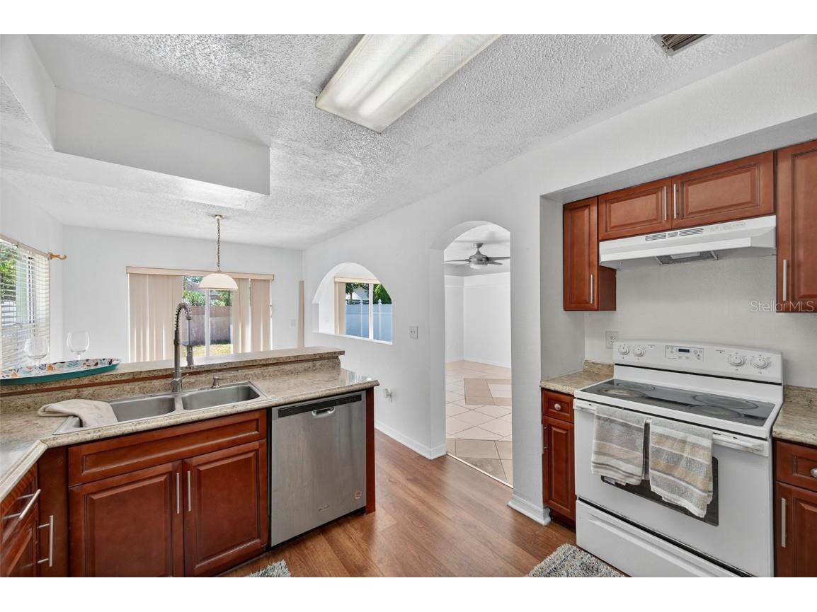 1613 Prowmore Drive Brandon FL 33511 TB8444901 image10