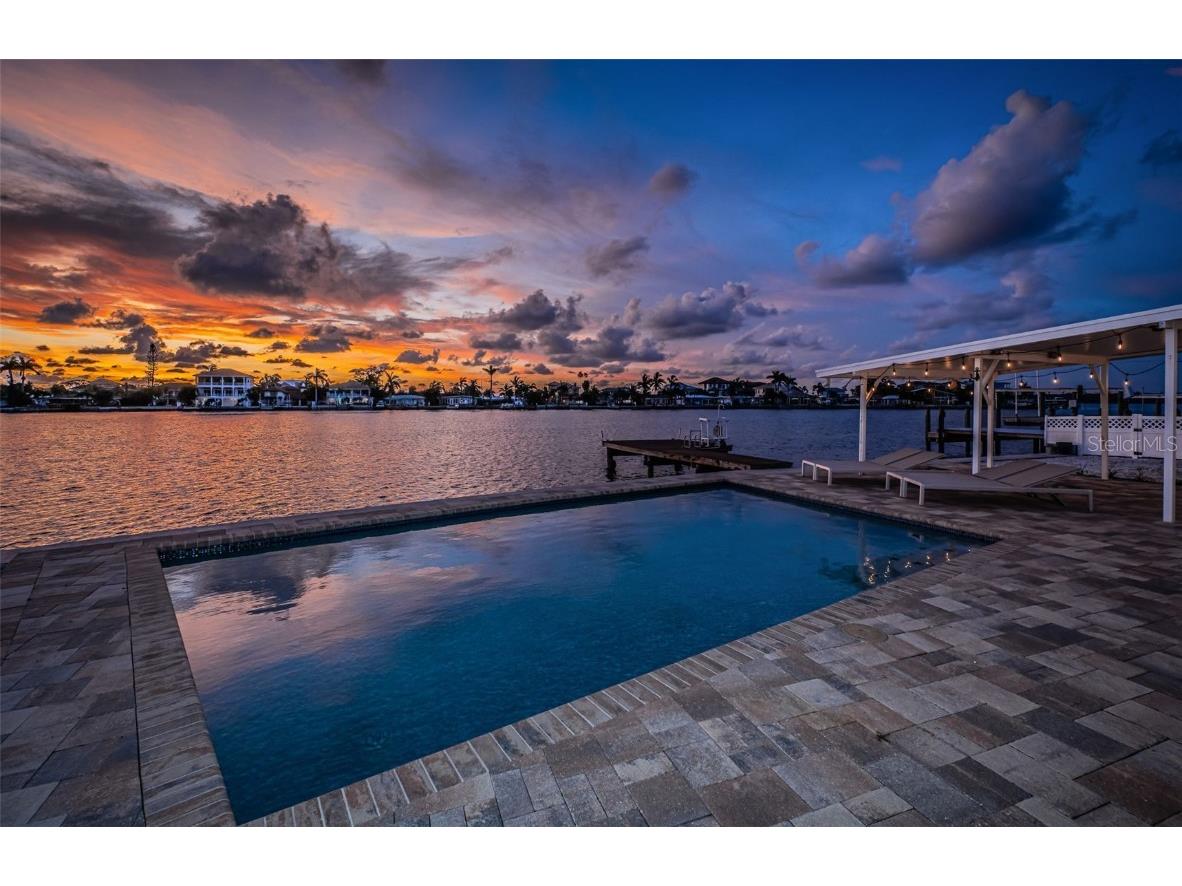 16137 4th Street E Redington Beach FL 33708 TB8405434 image25