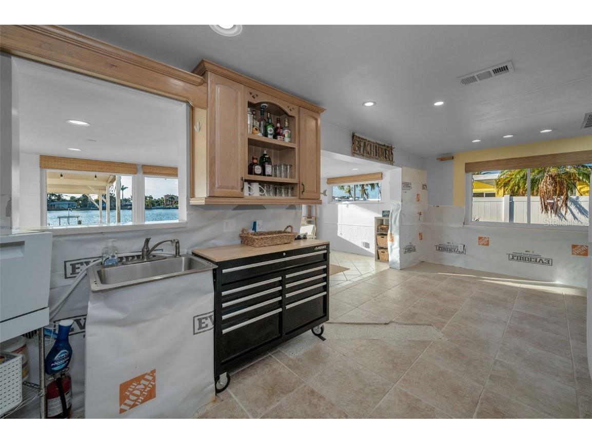 16137 4th Street E Redington Beach FL 33708 TB8405434 image9