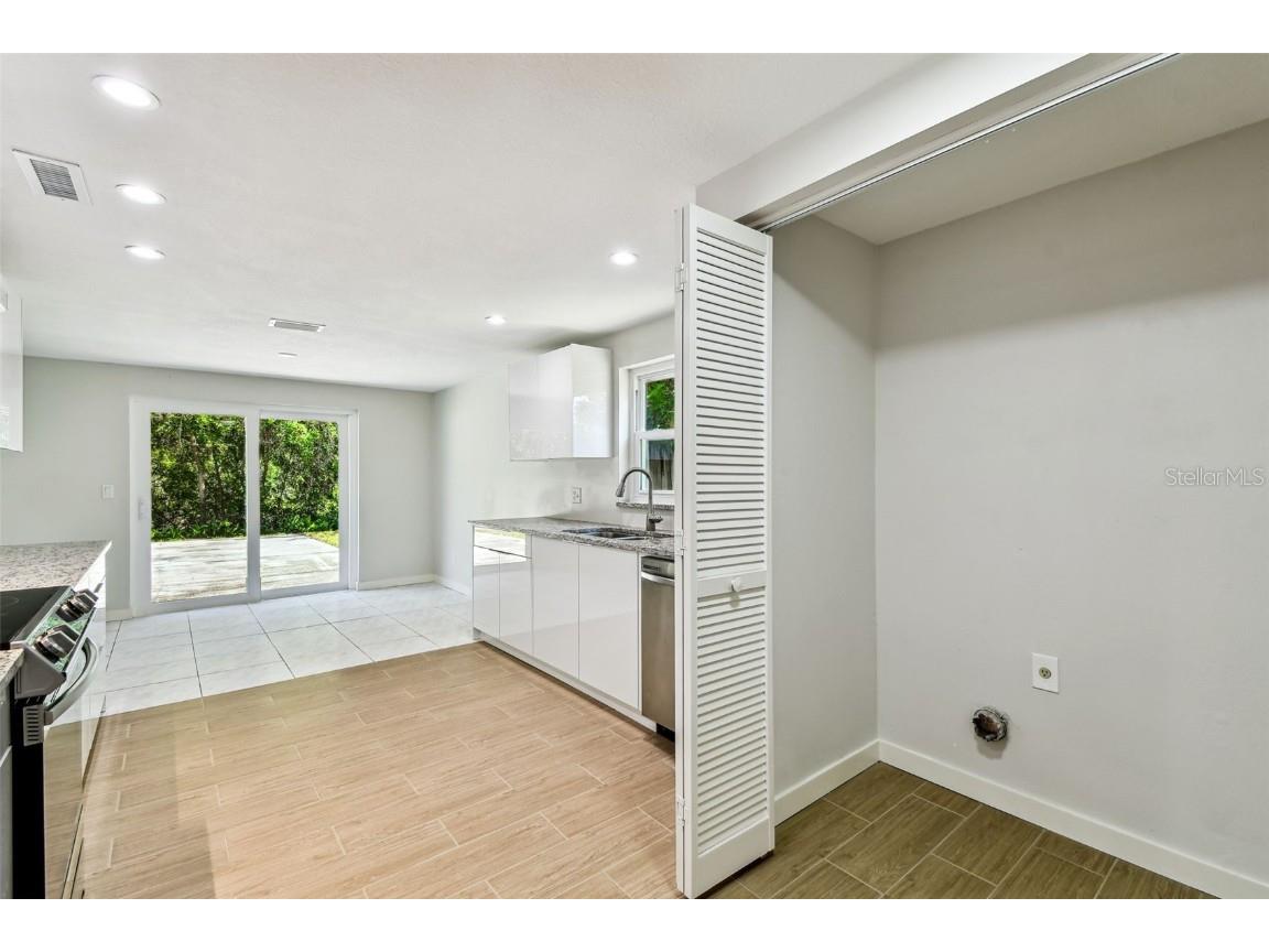 16138 Manorwood Circle Tampa FL 33624 TB8399177 image13