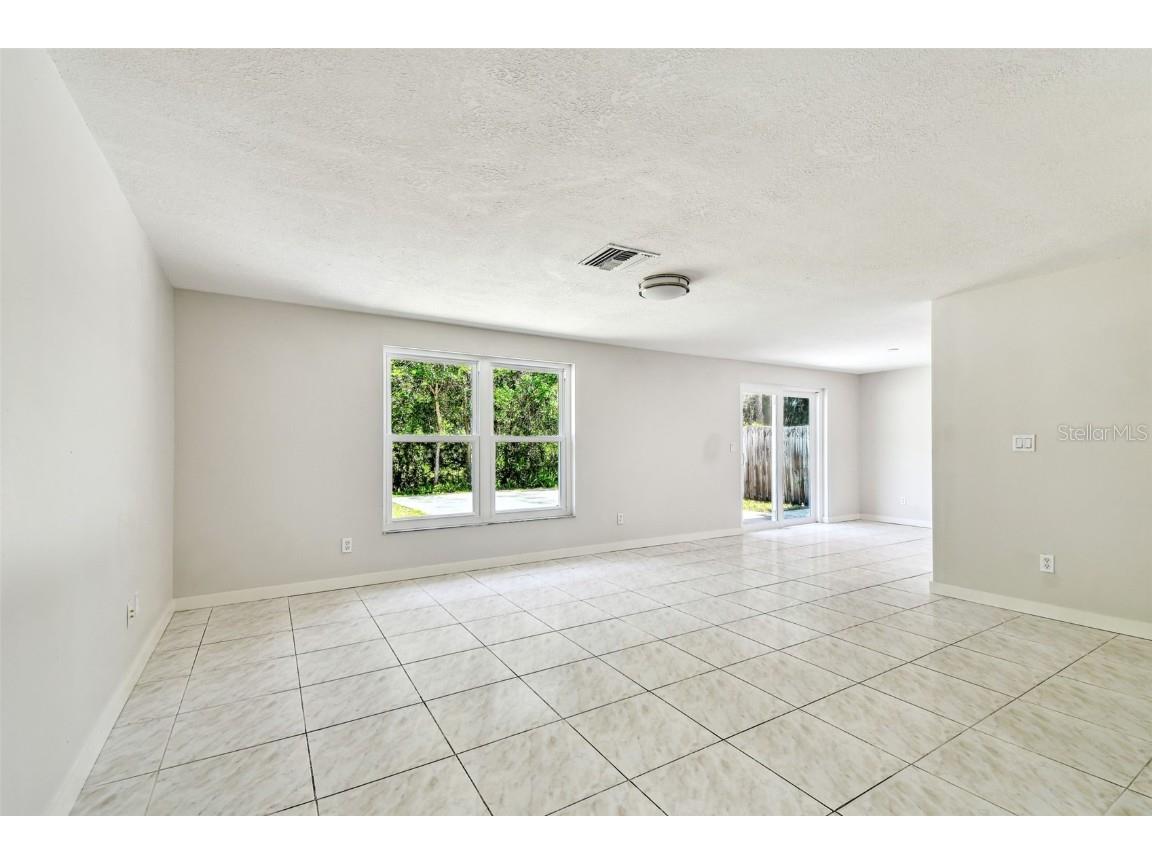 16138 Manorwood Circle Tampa FL 33624 TB8399177 image4