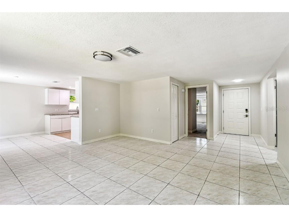 16138 Manorwood Circle Tampa FL 33624 TB8399177 image6