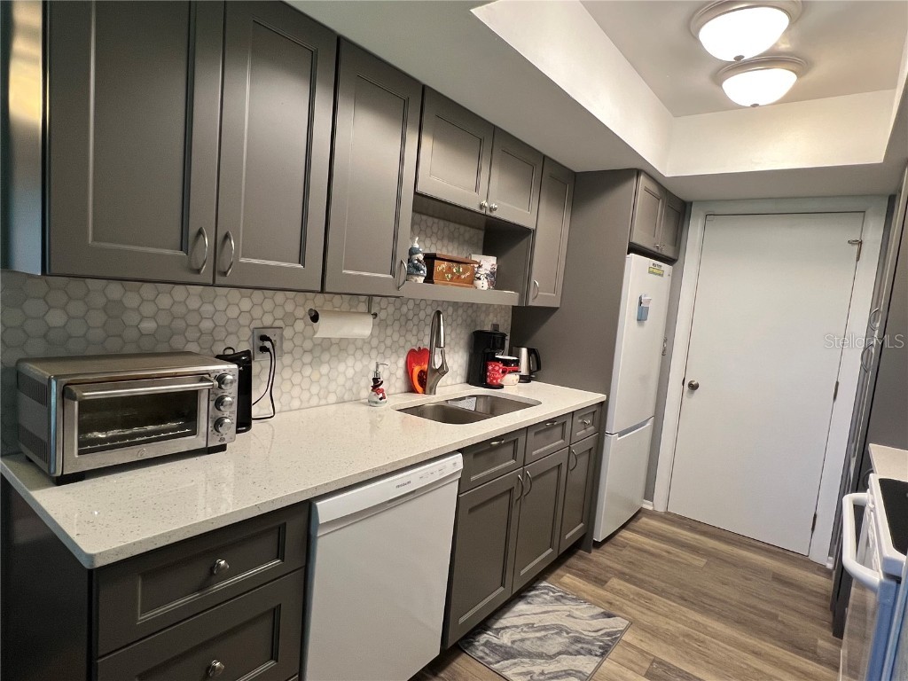 1614 Berwick Court #D Palm Harbor FL 34684 TB8431368 image14