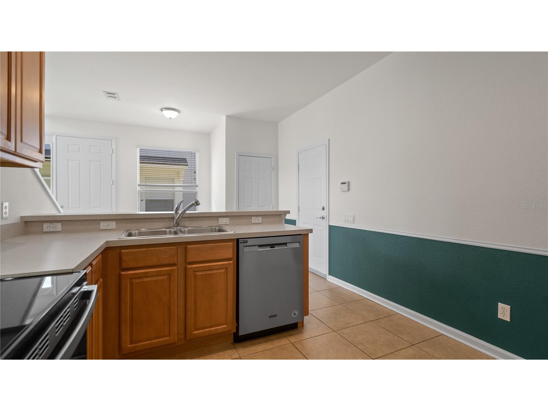 1614 Croydon Street Orlando FL 32828 O6404952 image9