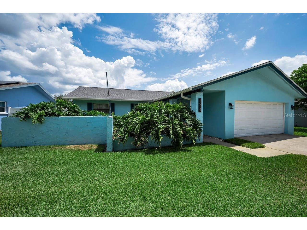 1614 Dale Circle N Dunedin FL 34698 TB8526259 image1