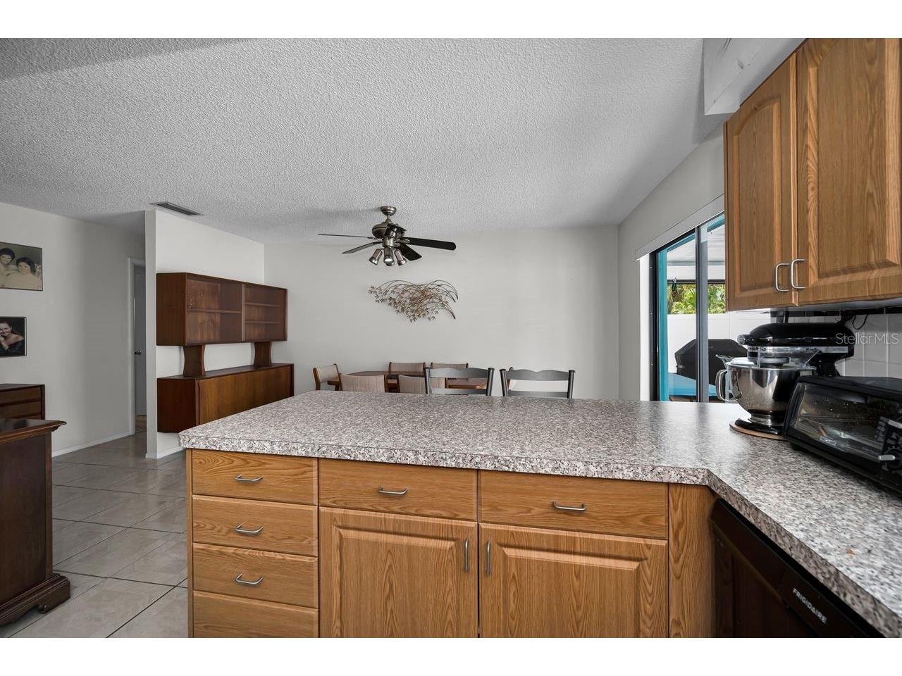 1614 Dale Circle N Dunedin FL 34698 TB8526259 image10