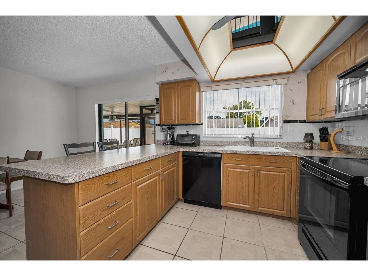 1614 Dale Circle N Dunedin FL 34698 TB8526259 image9