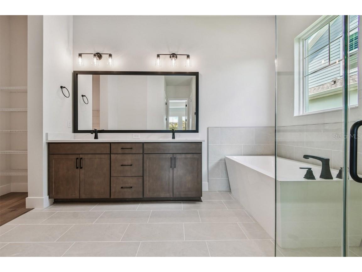 1614 Running Tide Place Sarasota FL 34240 - KINGFISHER LAKE TB8395151 image1