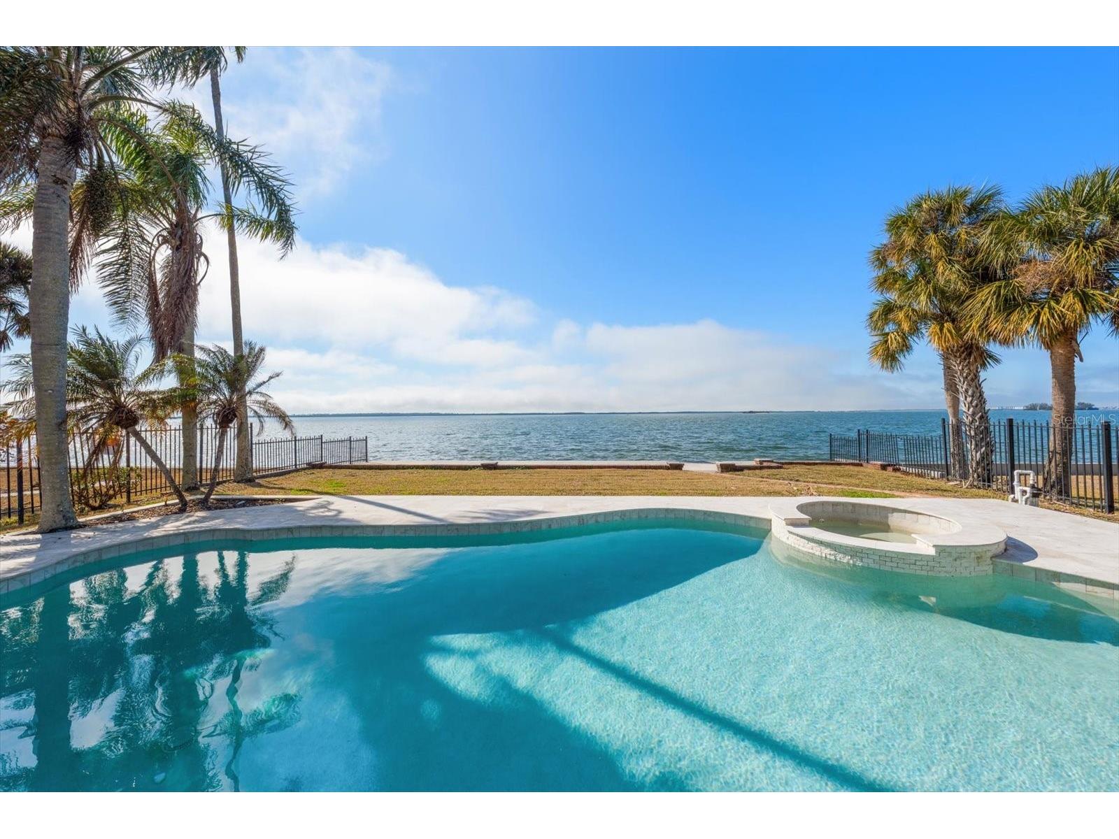 1614 Santa Barbara Drive Dunedin FL 34698 TB8442140 image1