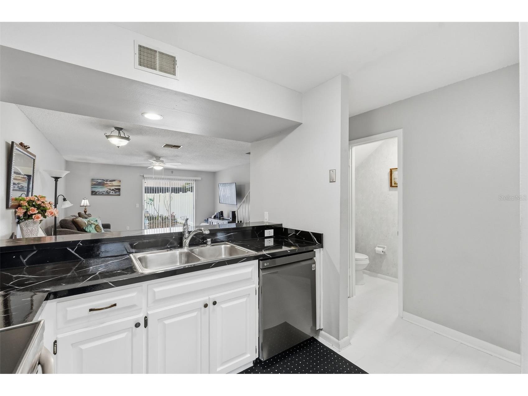 16143 Rambling Vine Drive E Tampa FL 33624 TB8487418 image60