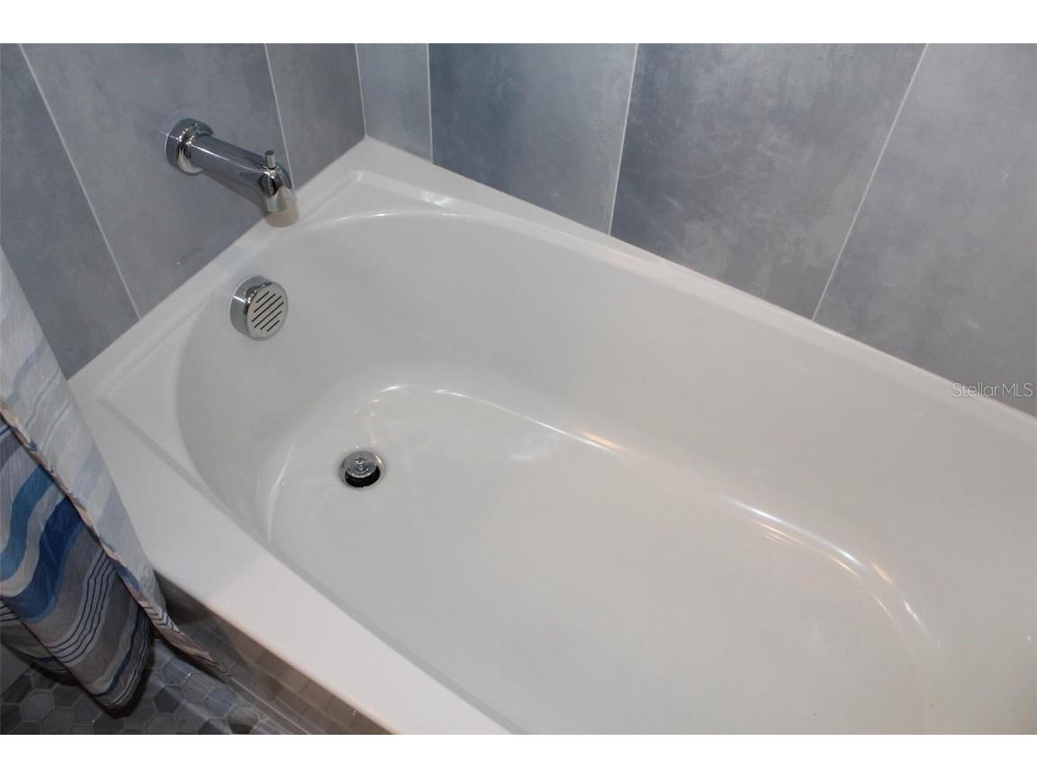 1615 17th Street W Bradenton FL 34205 O6331158 image25