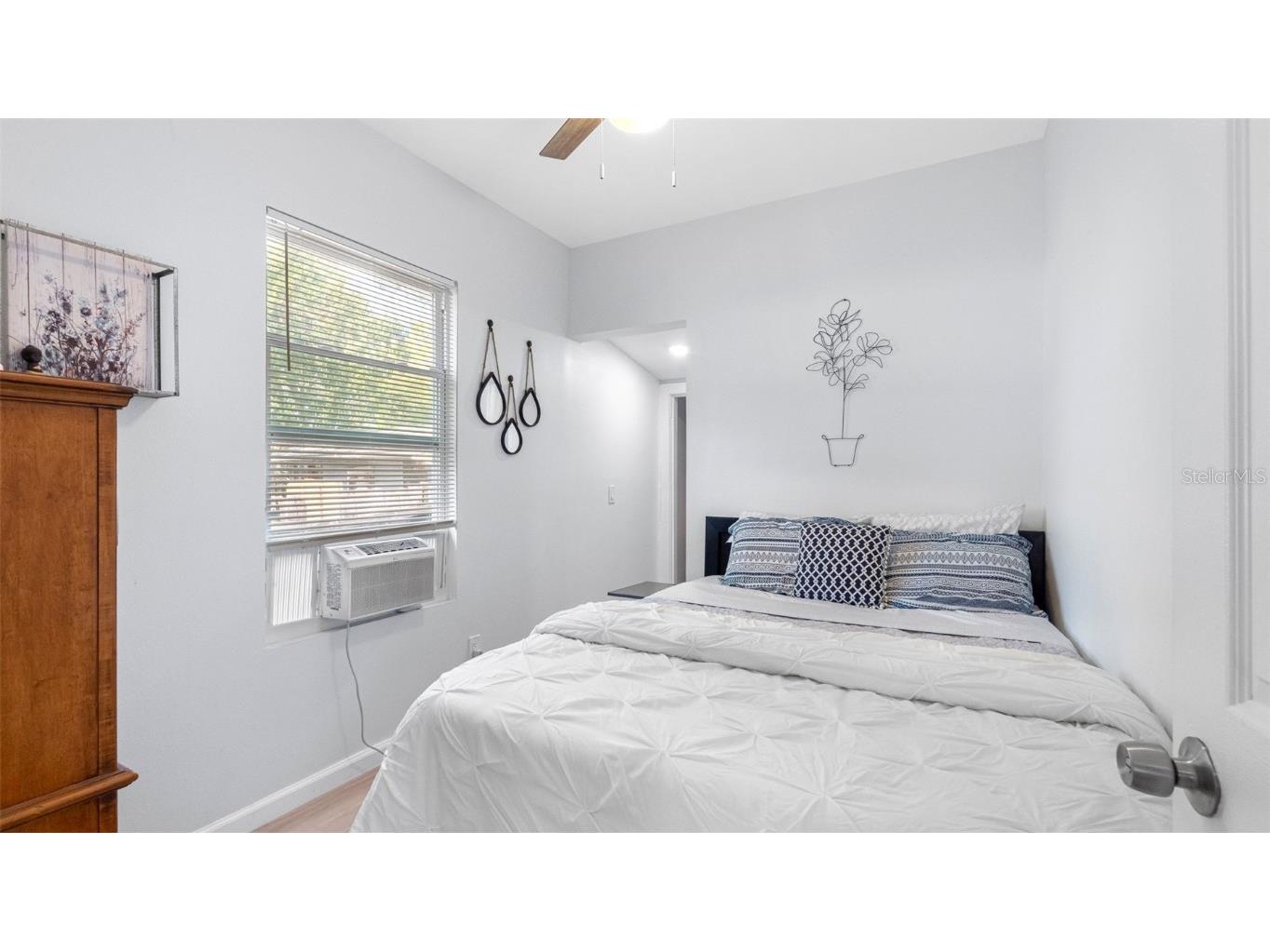 1615 28th Avenue N Saint Petersburg FL 33713 TB8389218 image23