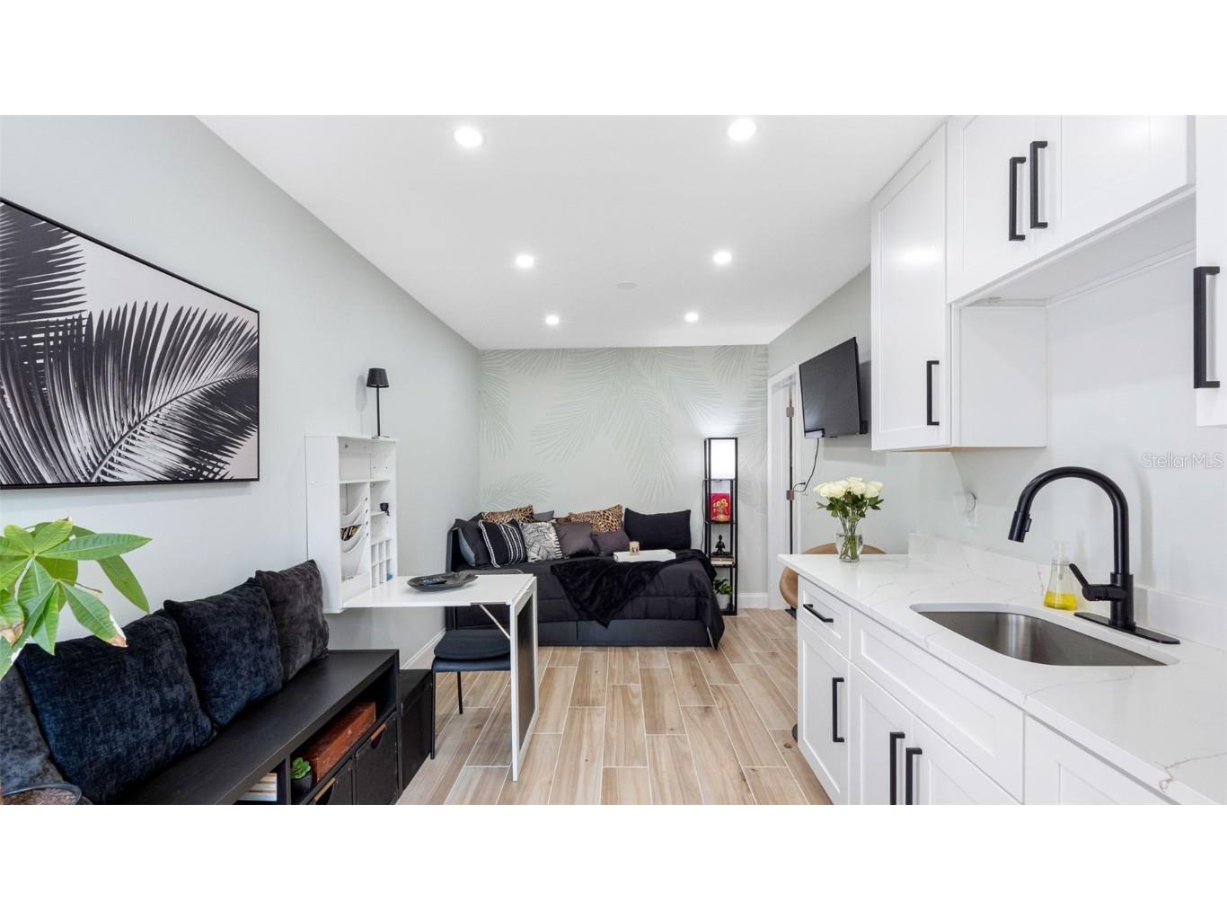 1615 28th Avenue N Saint Petersburg FL 33713 TB8389218 image48