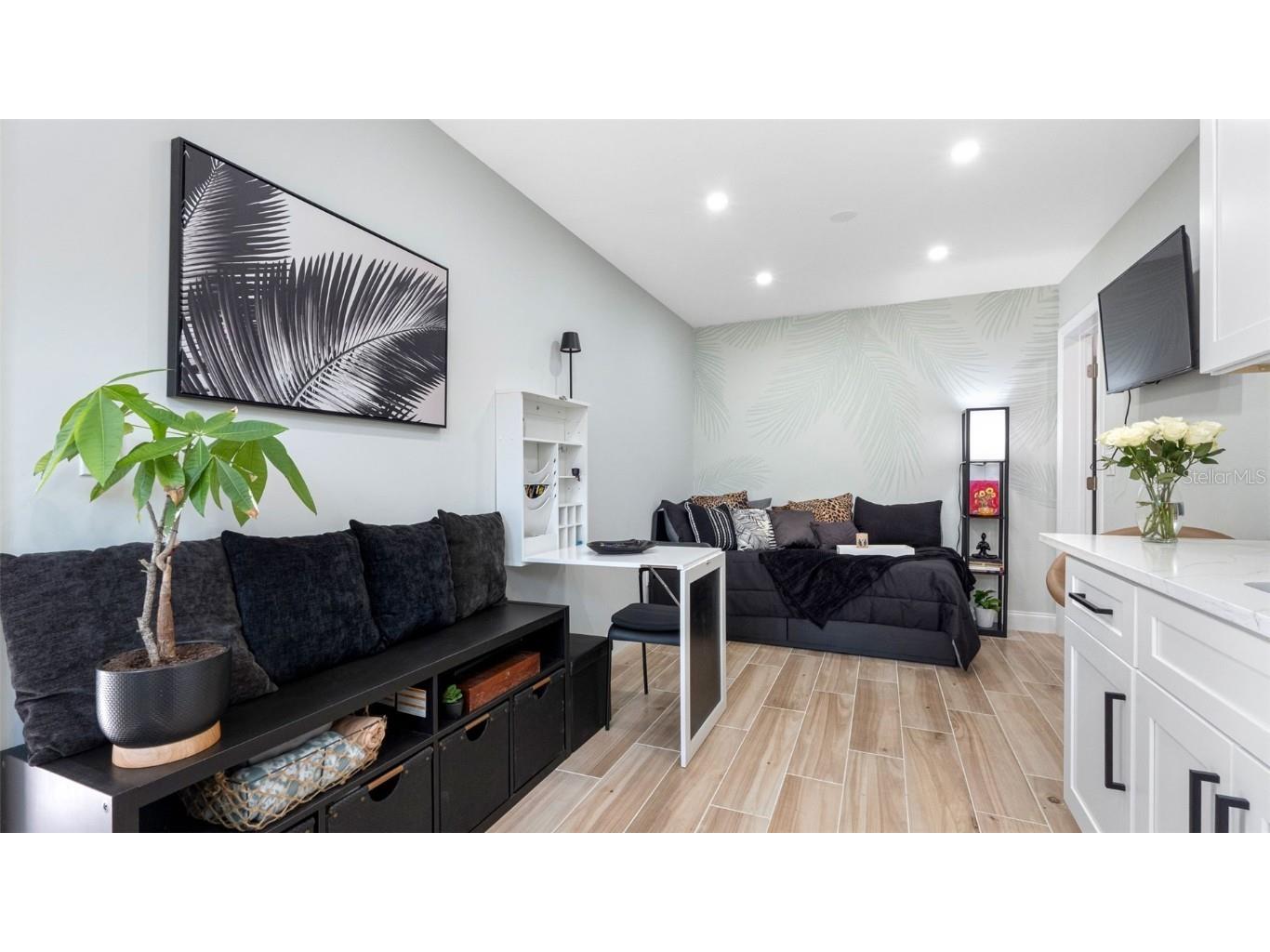 1615 28th Avenue N Saint Petersburg FL 33713 TB8389218 image49