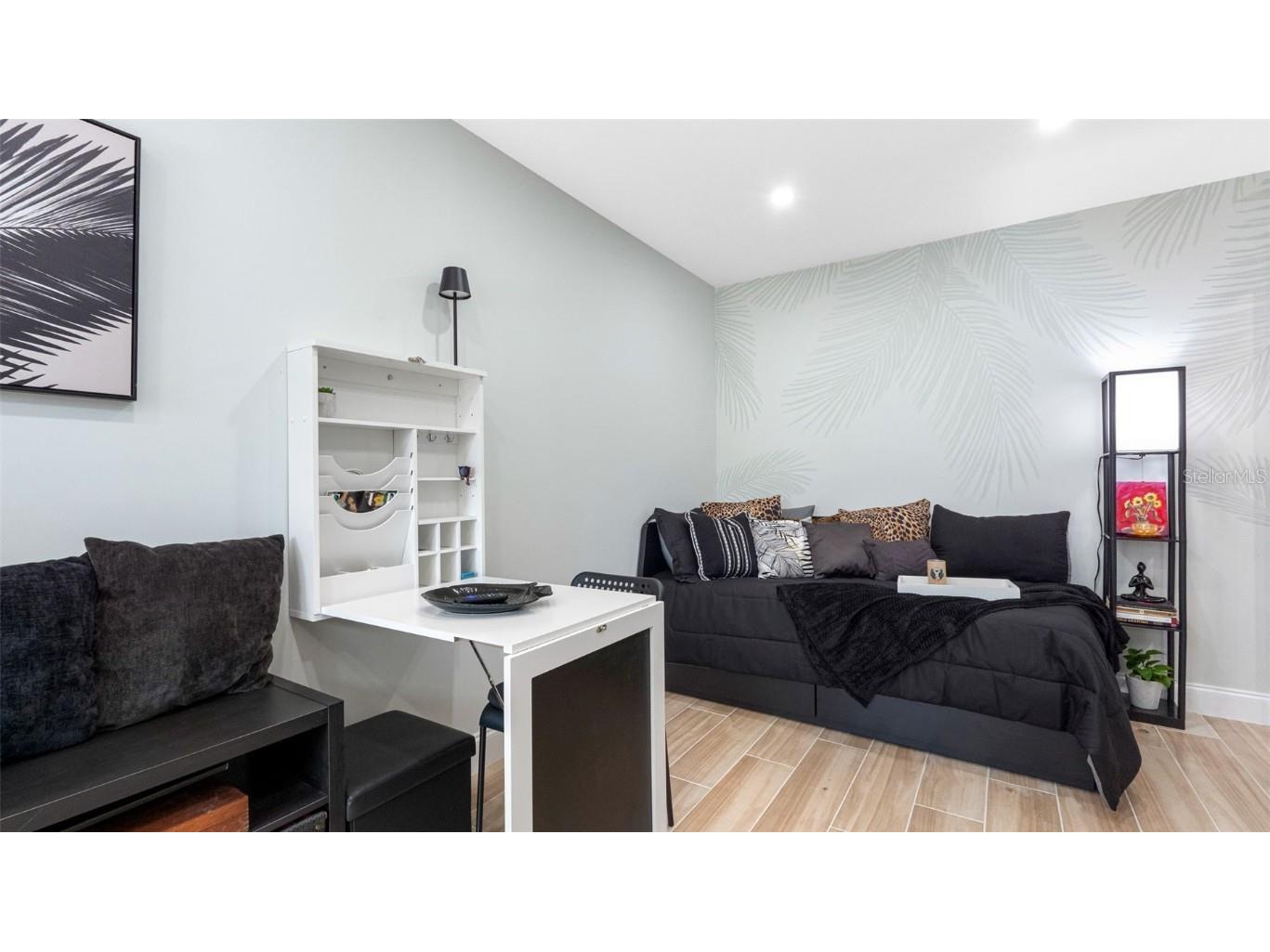 1615 28th Avenue N Saint Petersburg FL 33713 TB8389218 image50