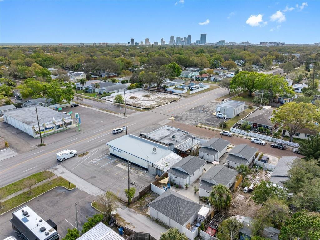 1615 28th Avenue N Saint Petersburg FL 33713 TB8389218 image76