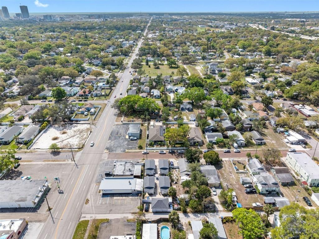 1615 28th Avenue N Saint Petersburg FL 33713 TB8389218 image80