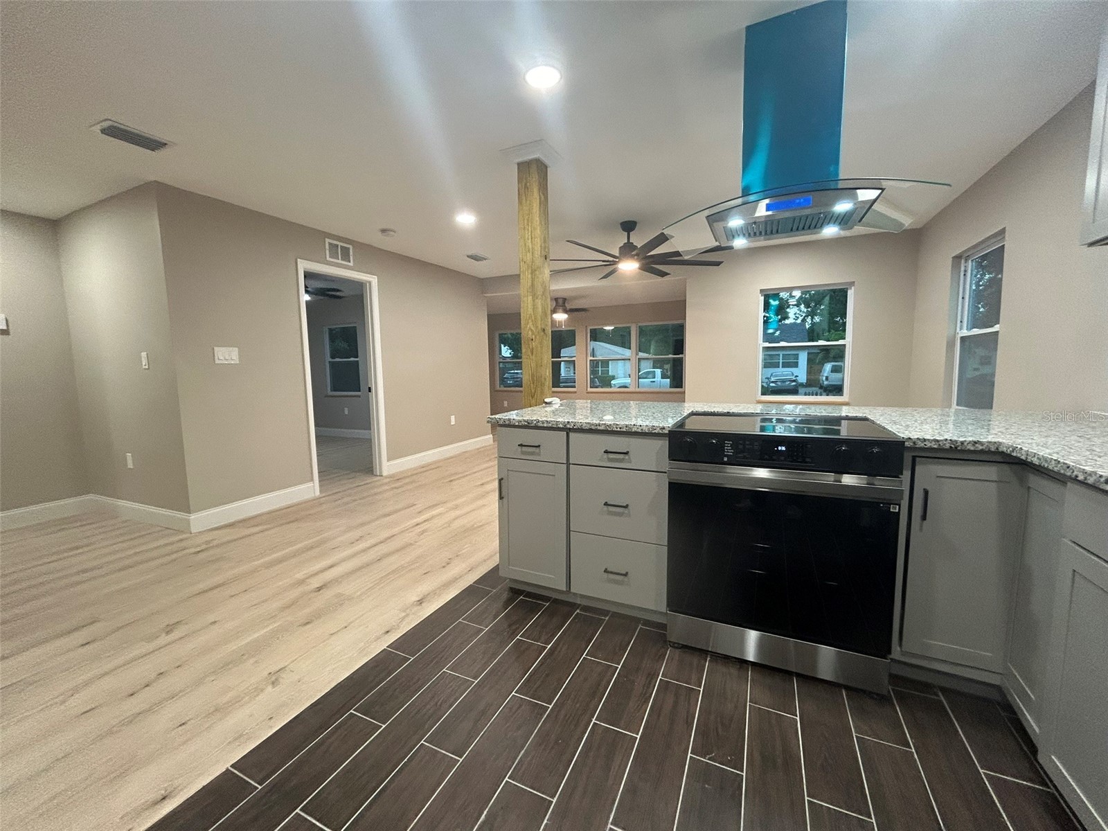 1615 39th Street S Saint Petersburg FL 33711 TB8510274 image10