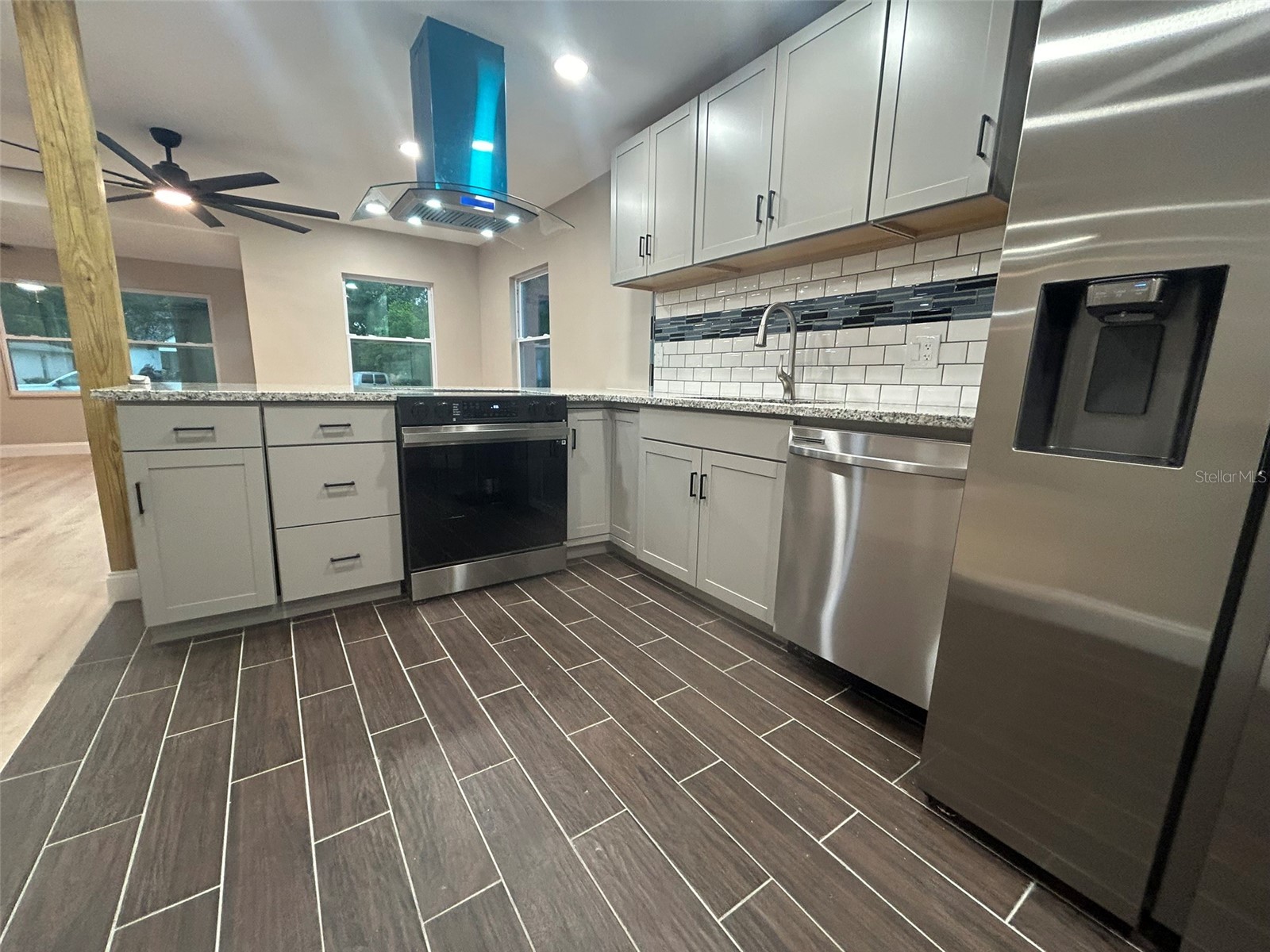 1615 39th Street S Saint Petersburg FL 33711 TB8510274 image9