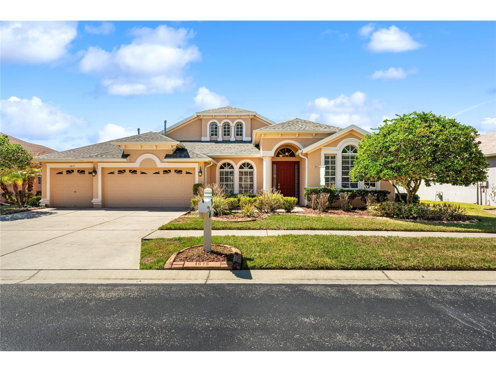 1615 Beaconsfield Drive Wesley Chapel FL 33543 TB8490759 image1