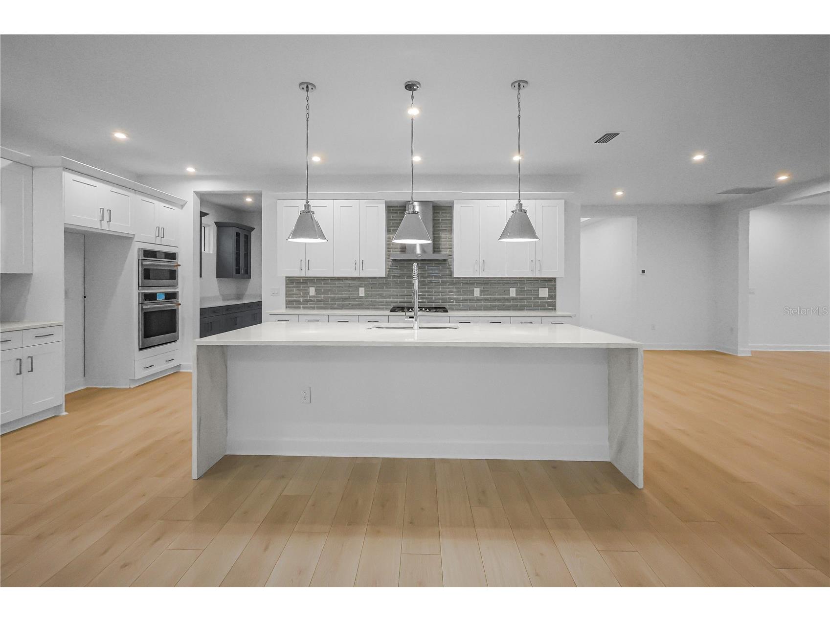 1615 Bellagio Loop Tavares FL 32778 - LAKE HARRIS W7887481 image6